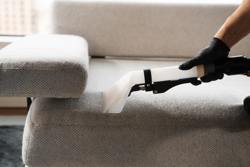 Dry-cleaning the upholstery furniture